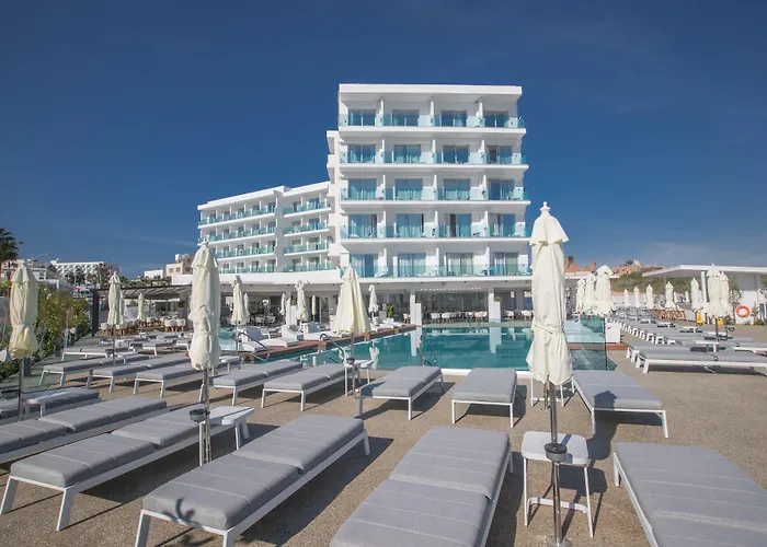 The Blue Ivy Hotel & Suites (Adults Only)