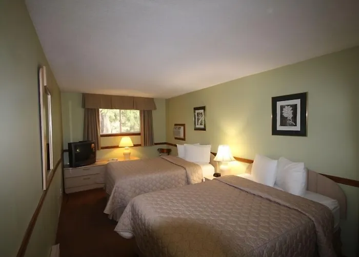 Glen House Resort