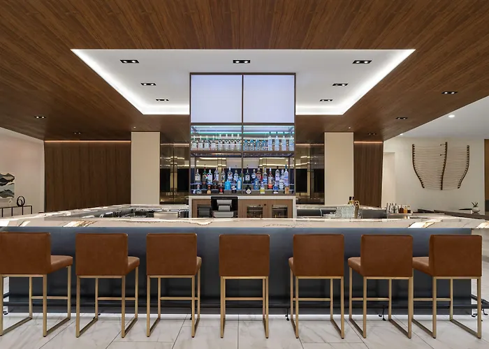 Ac Hotel By Marriott Vancouver Waterfront