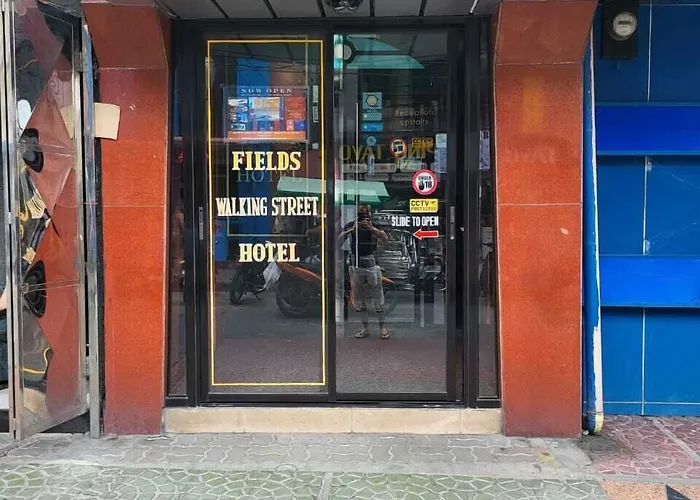 Fields Palace Hotel