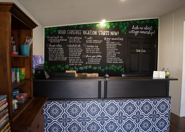 Vine Ridge Resort - Cottages
