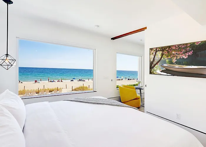 Ocean Treasure Beachside Suites