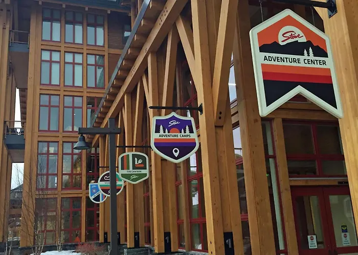 337 - Studio- Lodge At Spruce Peak -Stowe Mt Resort- Ski In Ski Out - Sleeps 4