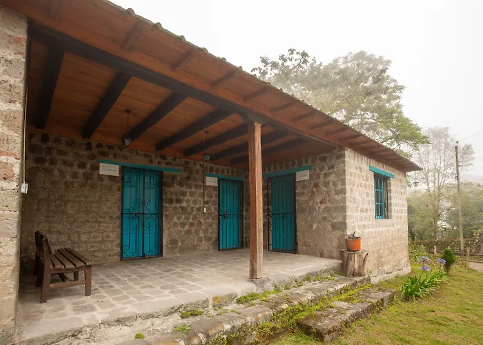 Niebli Historical Farm And Lodge At Pululahua Volcano