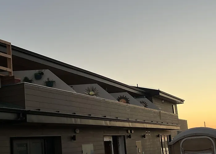 Harborwalk Inn