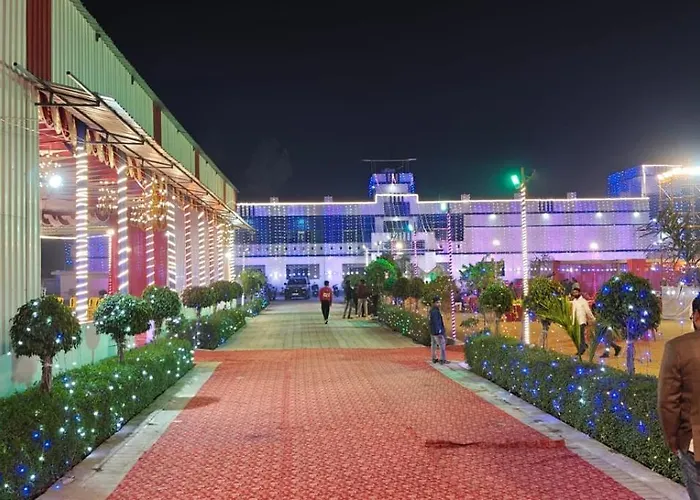 Avadh Garden Marriage Lawn & Guest House