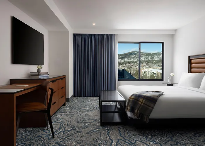 Hotel Alpenrock Breckenridge, Curio Collection By Hilton
