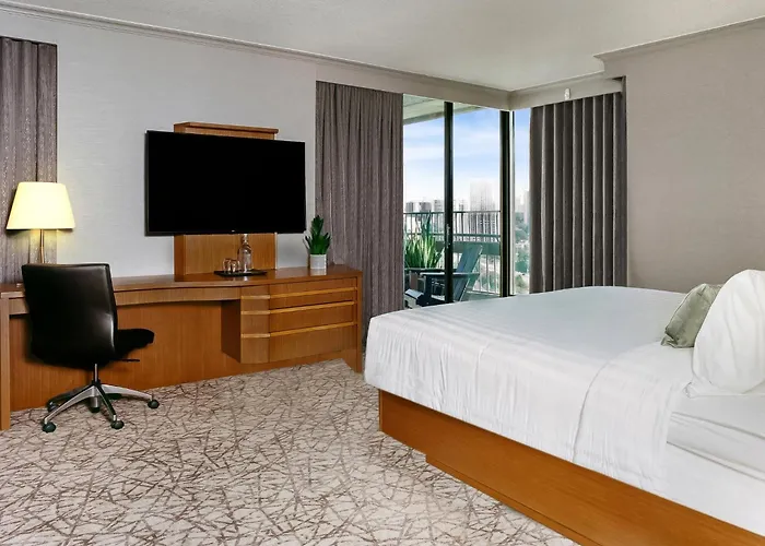 Crowne Plaza Toronto - North York By Ihg