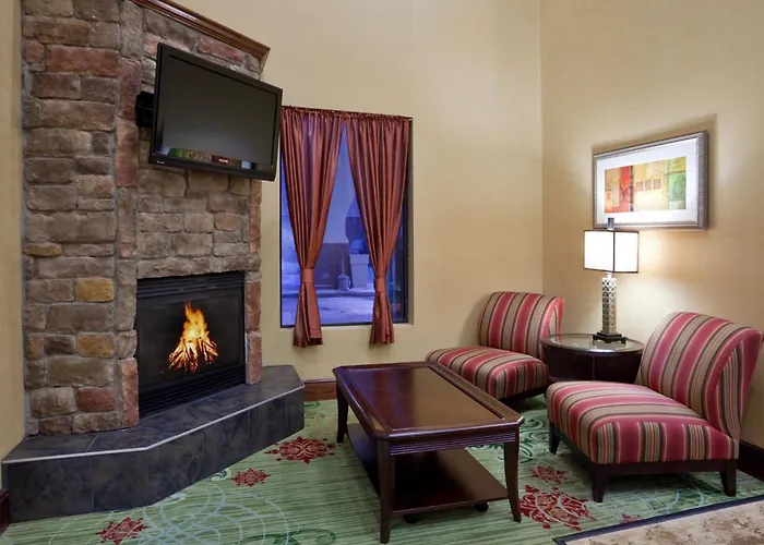 Holiday Inn Express Hotel & Suites Cleveland-Streetsboro By Ihg