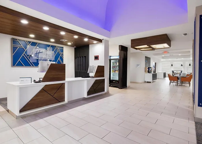 Holiday Inn Express Hotel And Suites Kingsville By Ihg