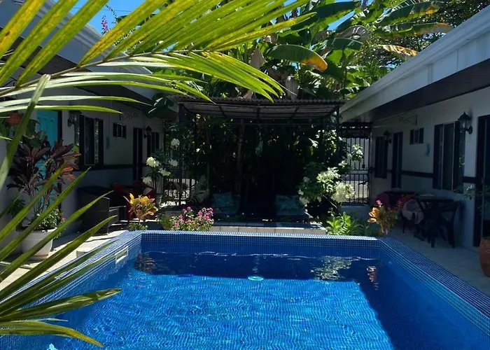 Hotel Perico Azul&Surf Camp Jacó