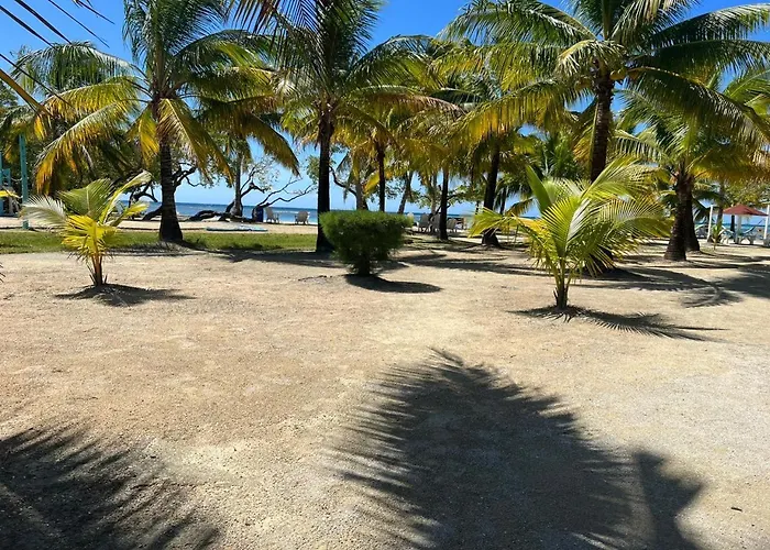 Sea Eye Hotel - Laguna Building