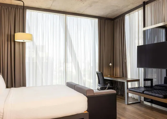 Ac Hotel By Marriott Guadalajara Mexico