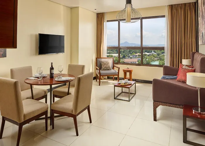 Summit Hotel Tacloban