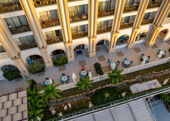 Jadore Deluxe Hotel & Spa Ultra All Inclusive Sidé