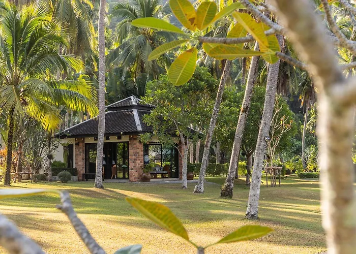 Phukhaolak Resort