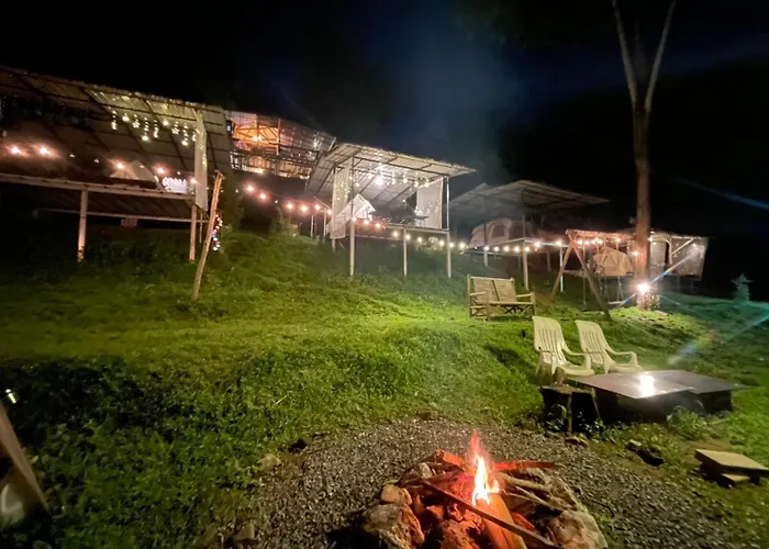 Amornkeeree Khao Sok Camping