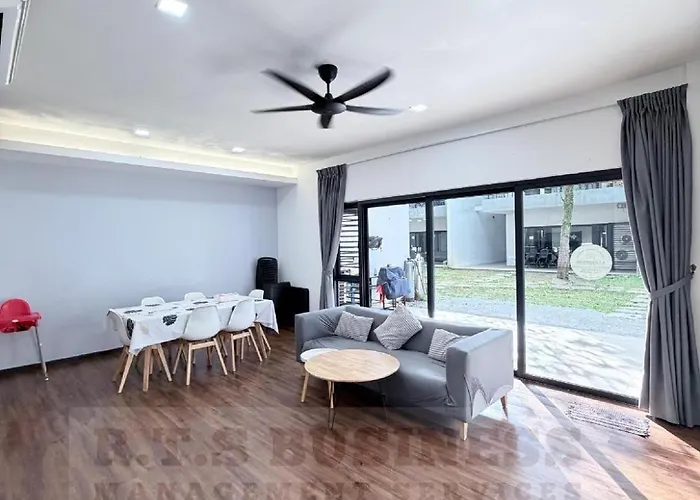 Rts - U12 L12 Roxy Townhouse Sematan