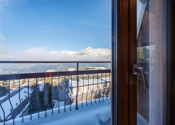 Lift Hotel