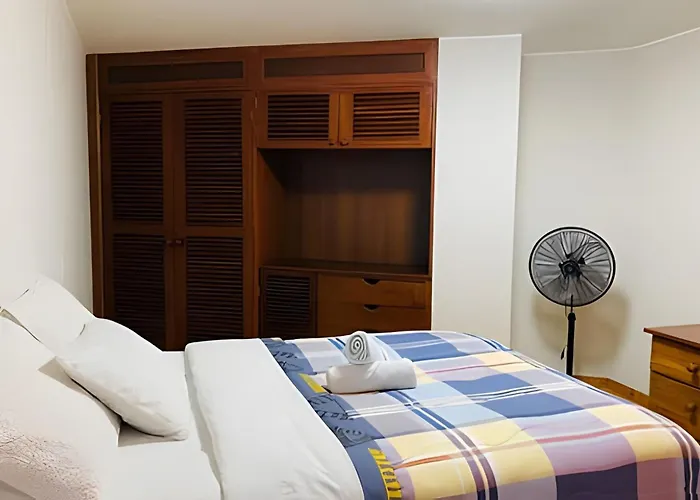 Habitacion Acogedora Con Bano Privado Y Entrada Independiente
