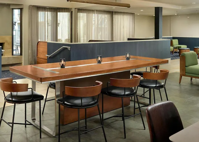 Courtyard By Marriott Birmingham Homewood