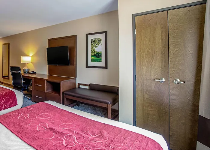 Comfort Suites Fishkill Near Interstate 84