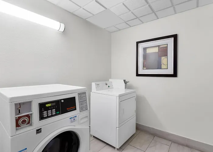 Quality Inn & Suites Niles