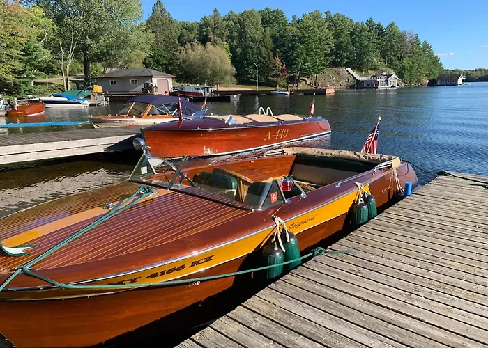Beachside On Lake Muskoka