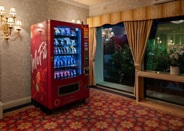 Carlyle Hotel