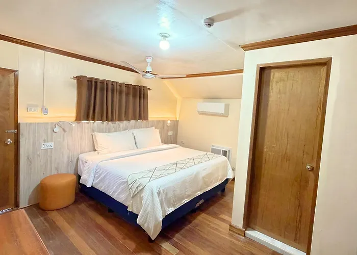 El Galleon Beach Resort