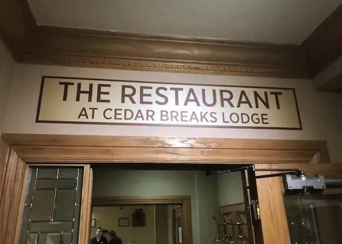 King Bed Condo At Cedar Breaks Lodge