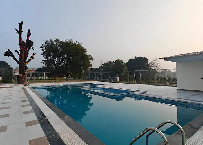 The Glory Riverside Resort