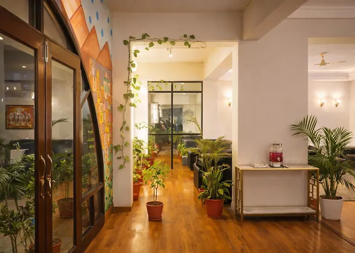 Hotel Nomadic