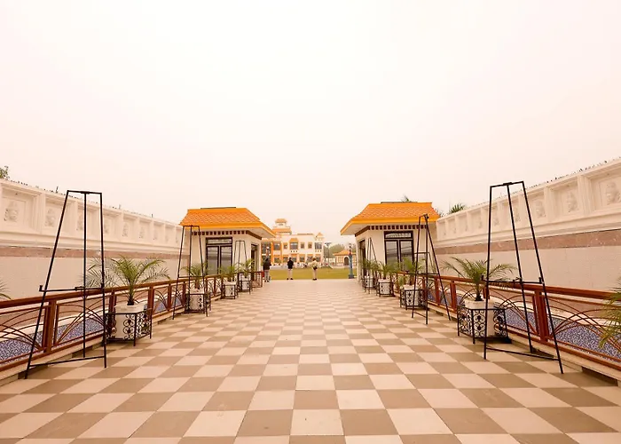 Crown Pavilion Resort