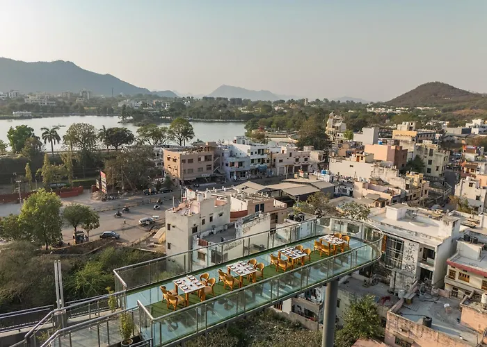 Perfectstayz Premium Udaipur By The Lake