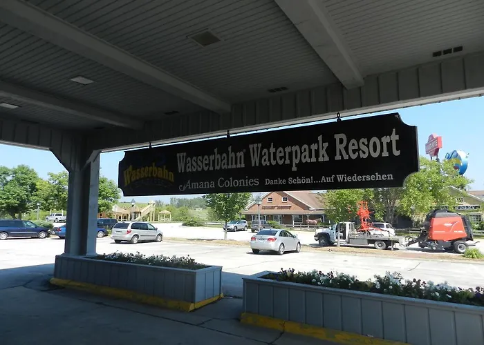 Ramada By Wyndham Williamsburg And Wasserbahn Waterpark