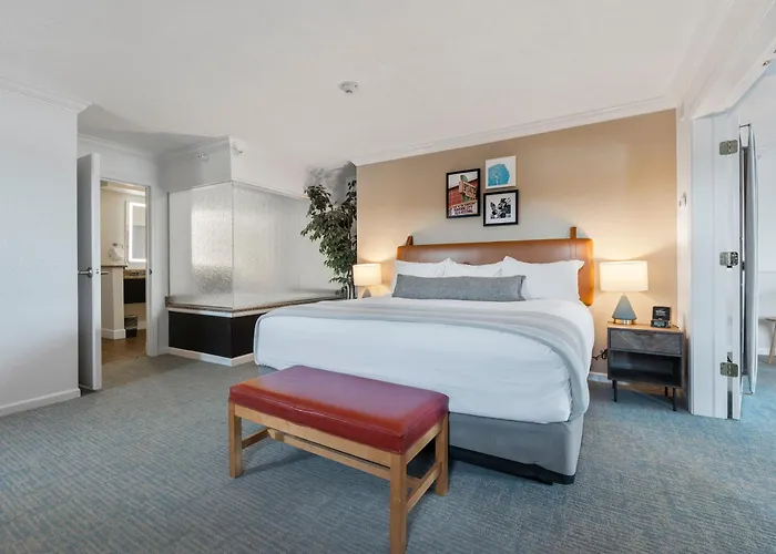 Cherry Tree Inn & Suites