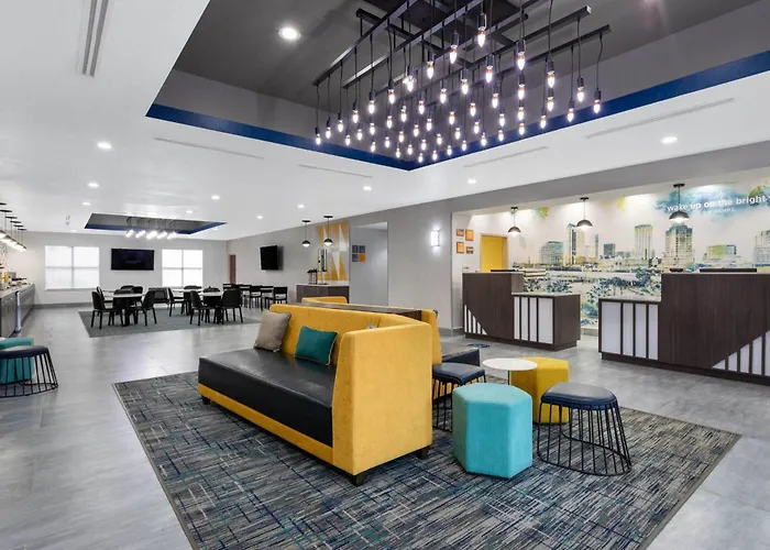 La Quinta By Wyndham Tampa Central Carrollwood Village