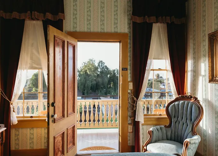 Cosmopolitan Hotel