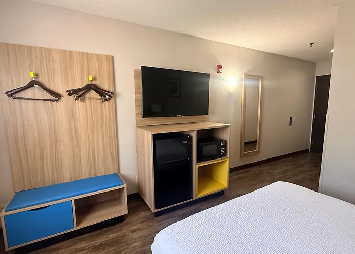 Days Inn By Wyndham Orange Park/Jacksonville