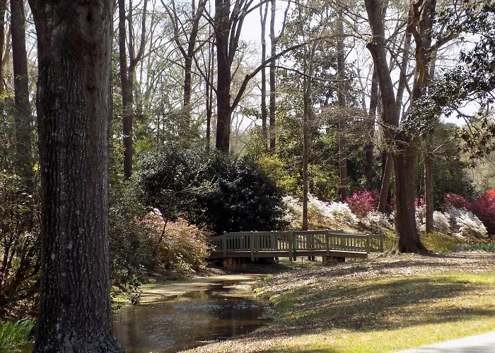 Callaway Resort & Gardens