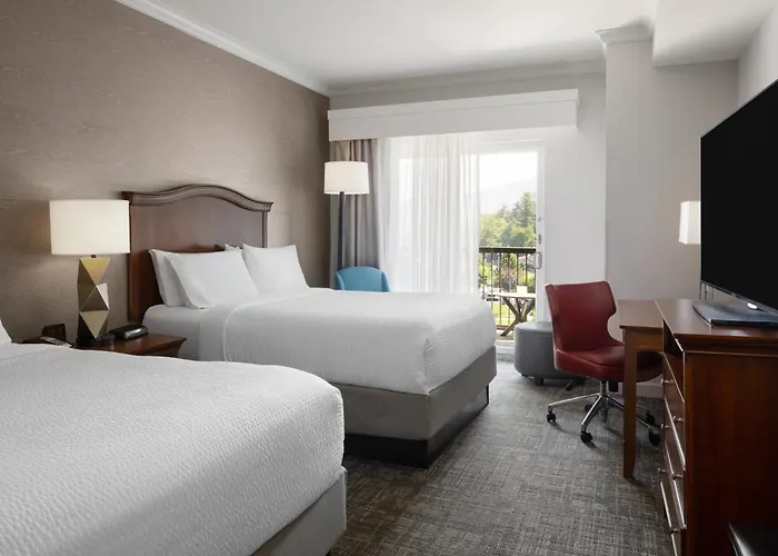 Holiday Inn Resort Lake George - Adirondack Area By Ihg