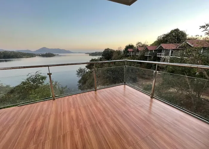 Shvas Island Resort