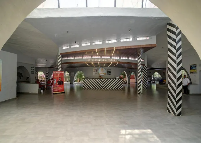The Country Club Wildlife Resorts