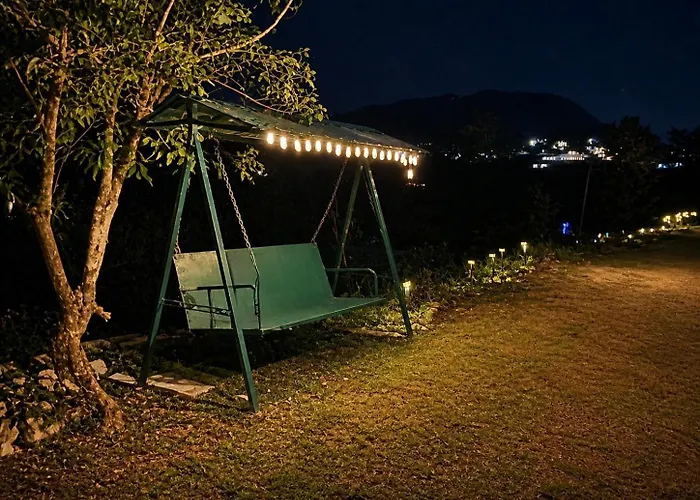 Bougainvilla Mountain Retreat Deluxe Cottages, Near Bhimtal