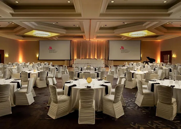 Minneapolis Marriott Northwest Hotel & Conference Center