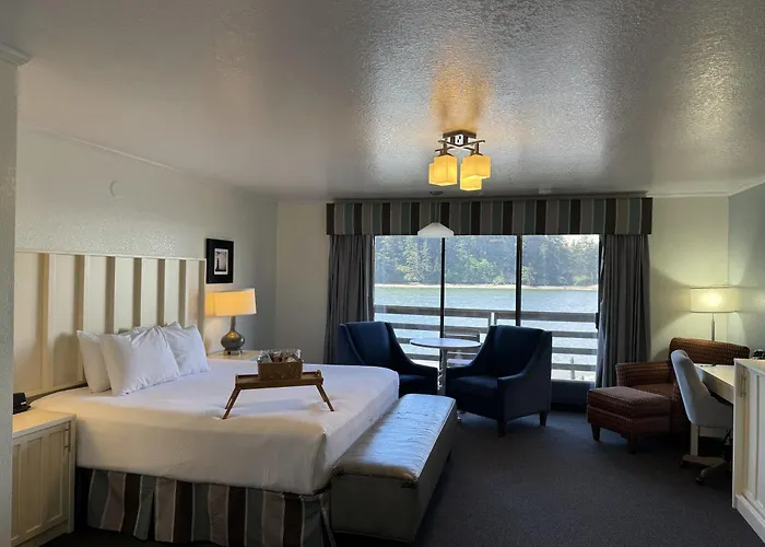 River House Inn, A Baymont By Wyndham
