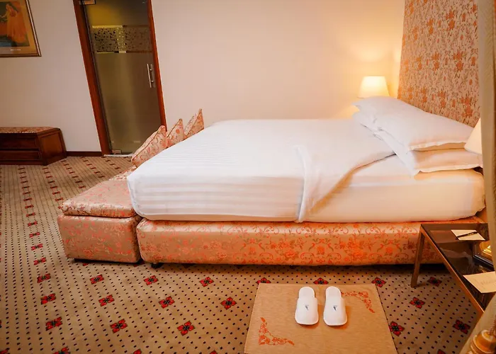 Avari Lahore Hotel