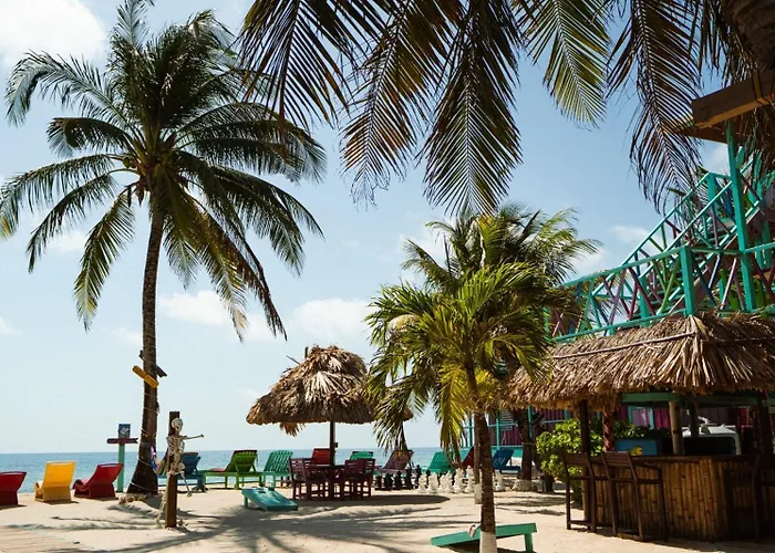 King Lewey'S Island Resort