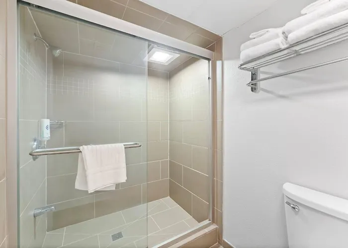 Comfort Suites Bethlehem Near Lehigh University And Lvi Airport